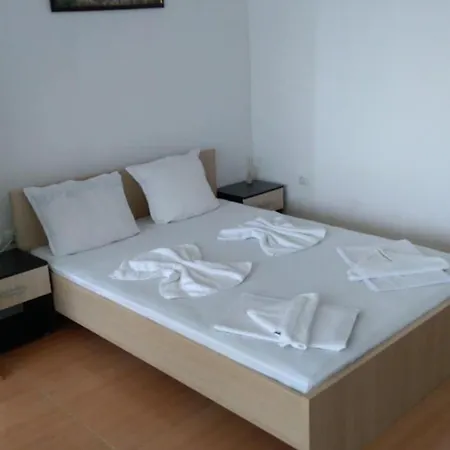 Grand Kameliq Apartament Słoneczny Brzeg