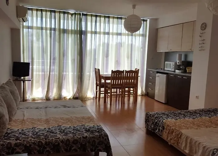 公寓 Grand Kameliq